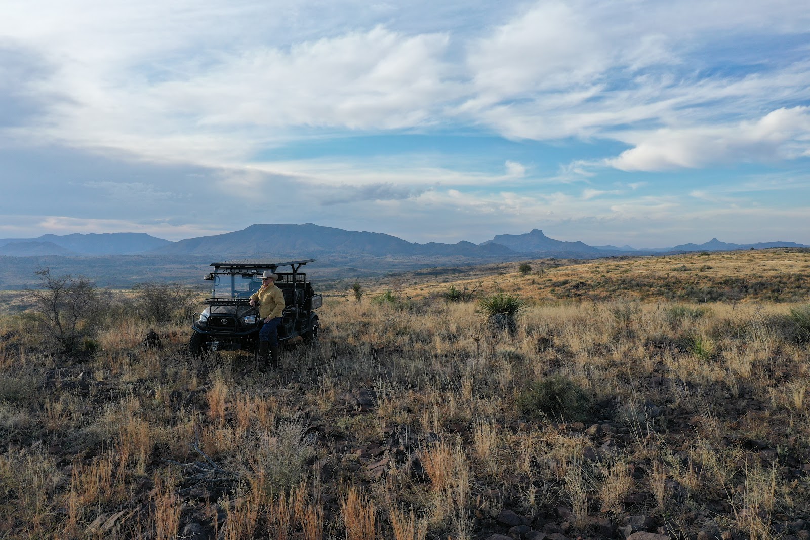 land-ranch-far-west-texas-landscape-123367.jpg